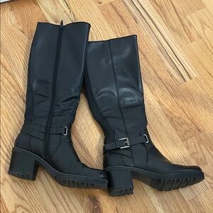 BareTraps Black Heeled Boots